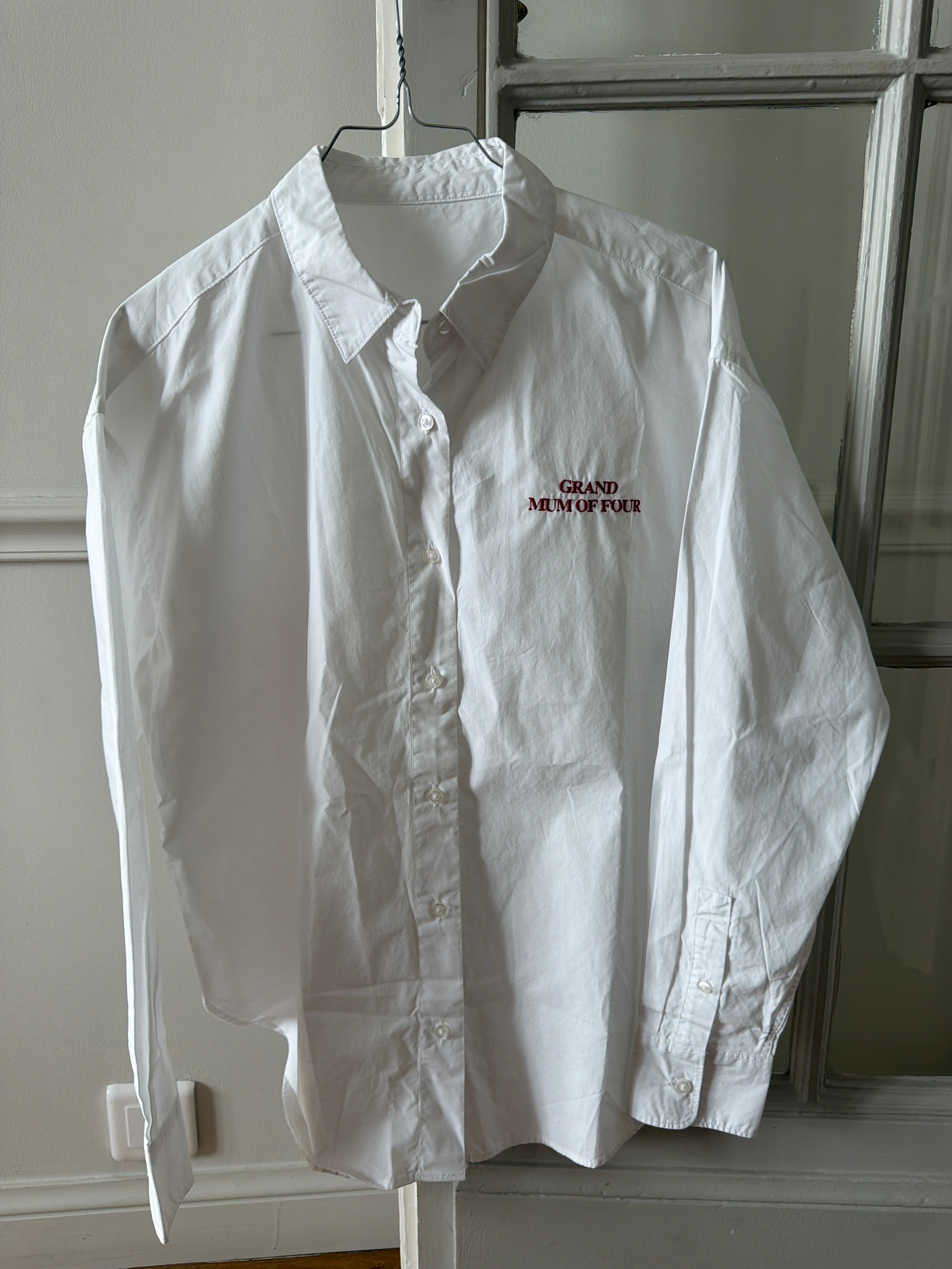 A Chemise Blanche Brodée GRAND MUM OF FOUR