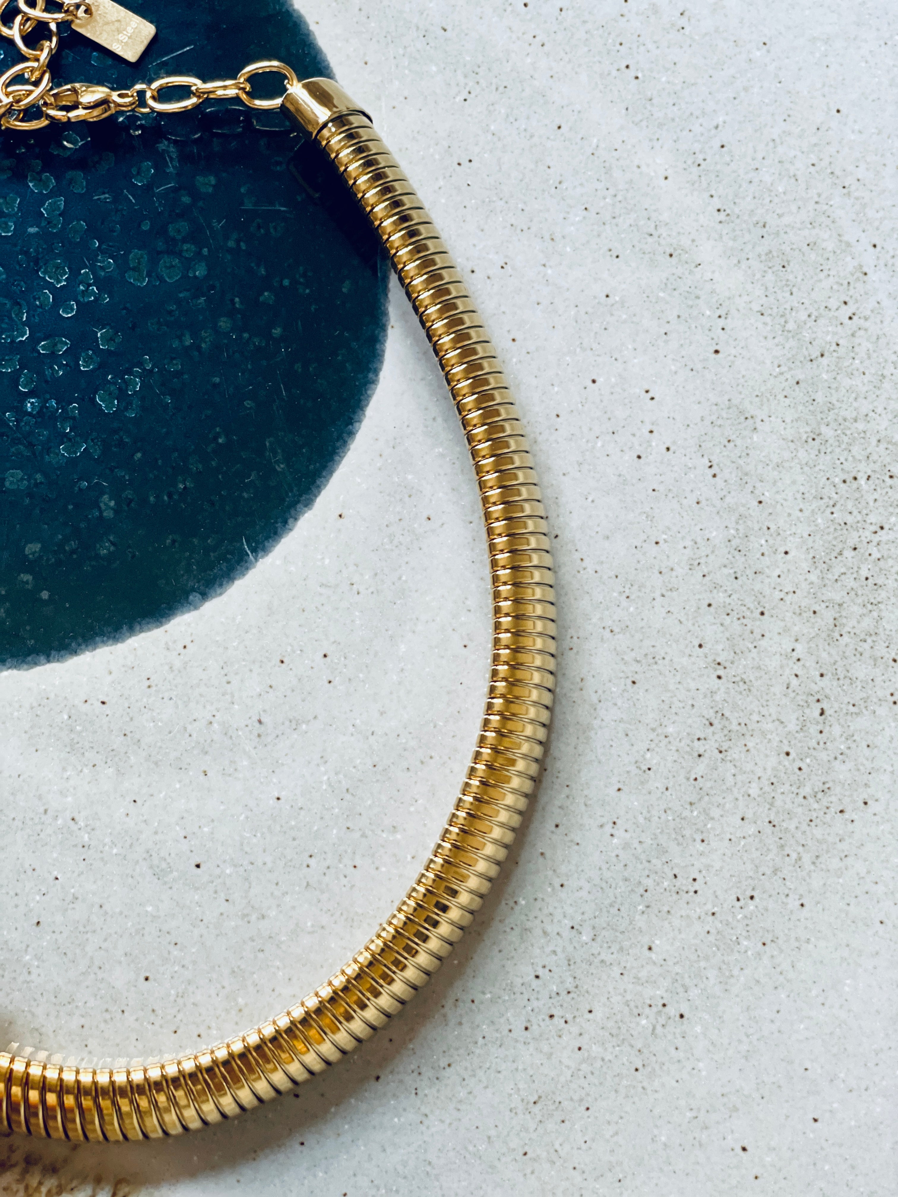 PIA necklace