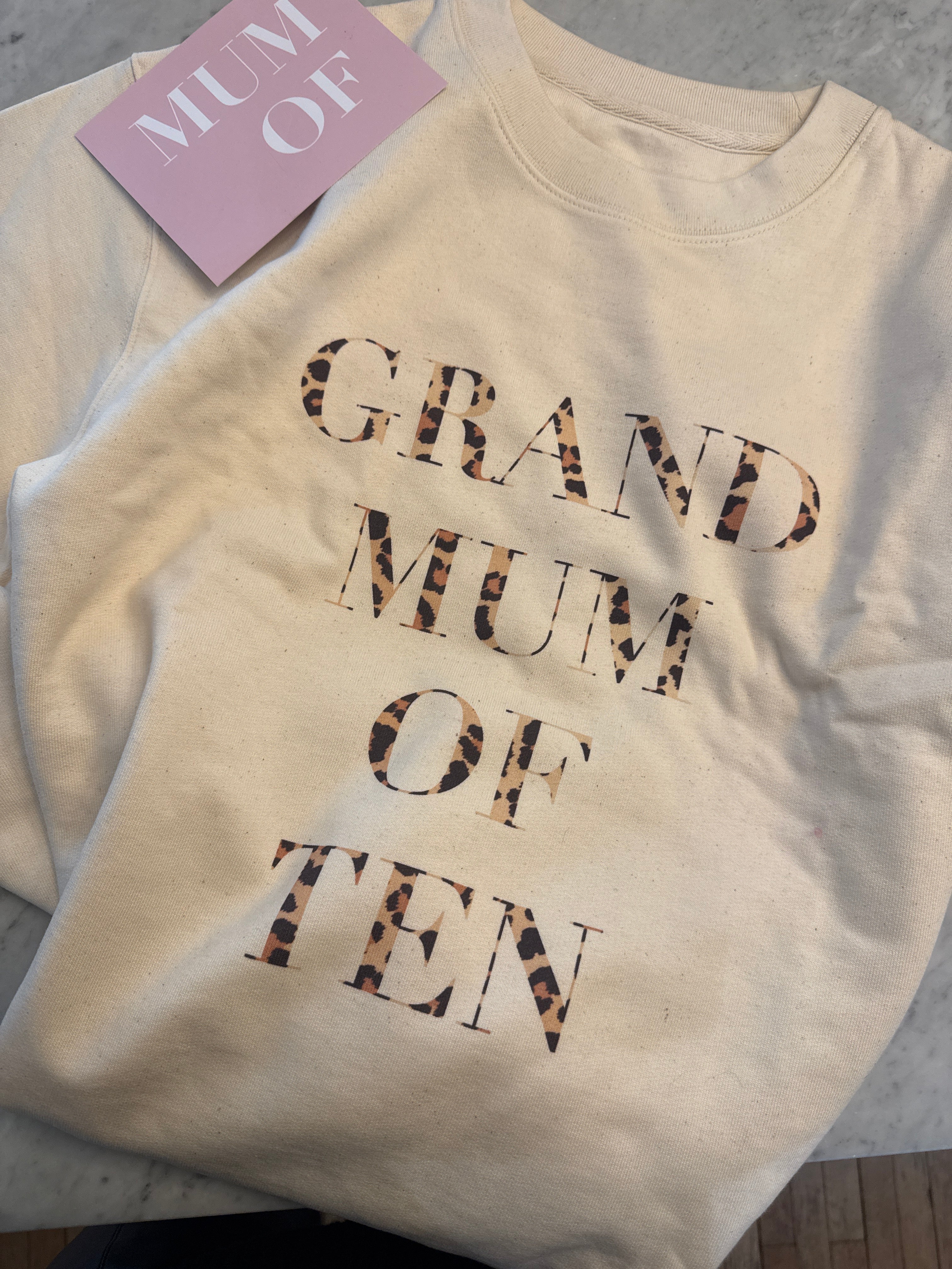 A Sweat-shirt GRAND MUM OF TEN Léopard