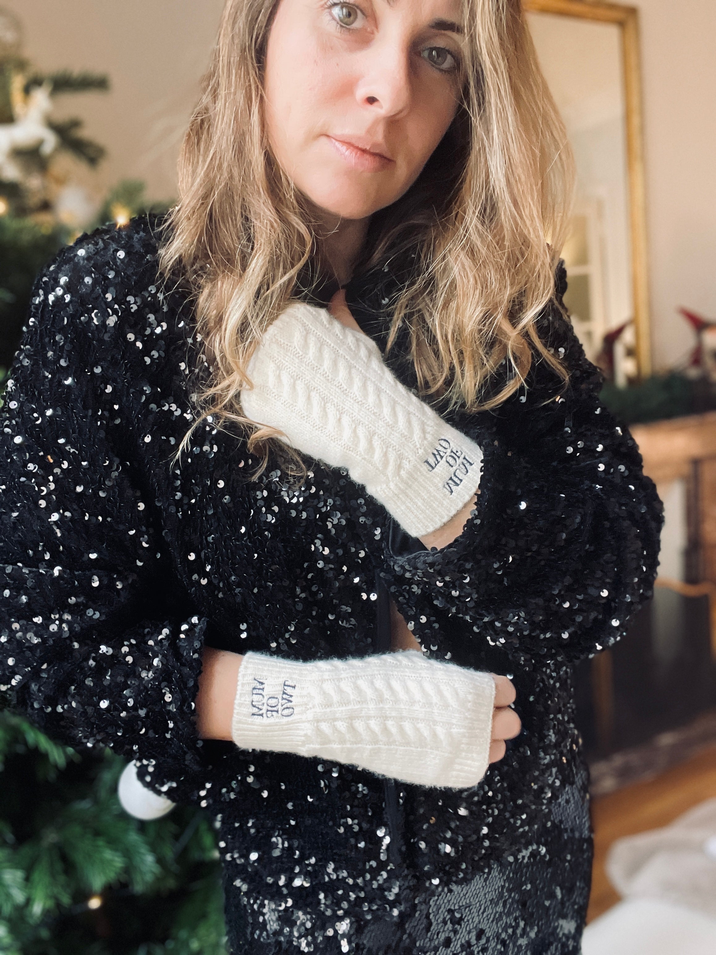 MUM OF ecru mittens