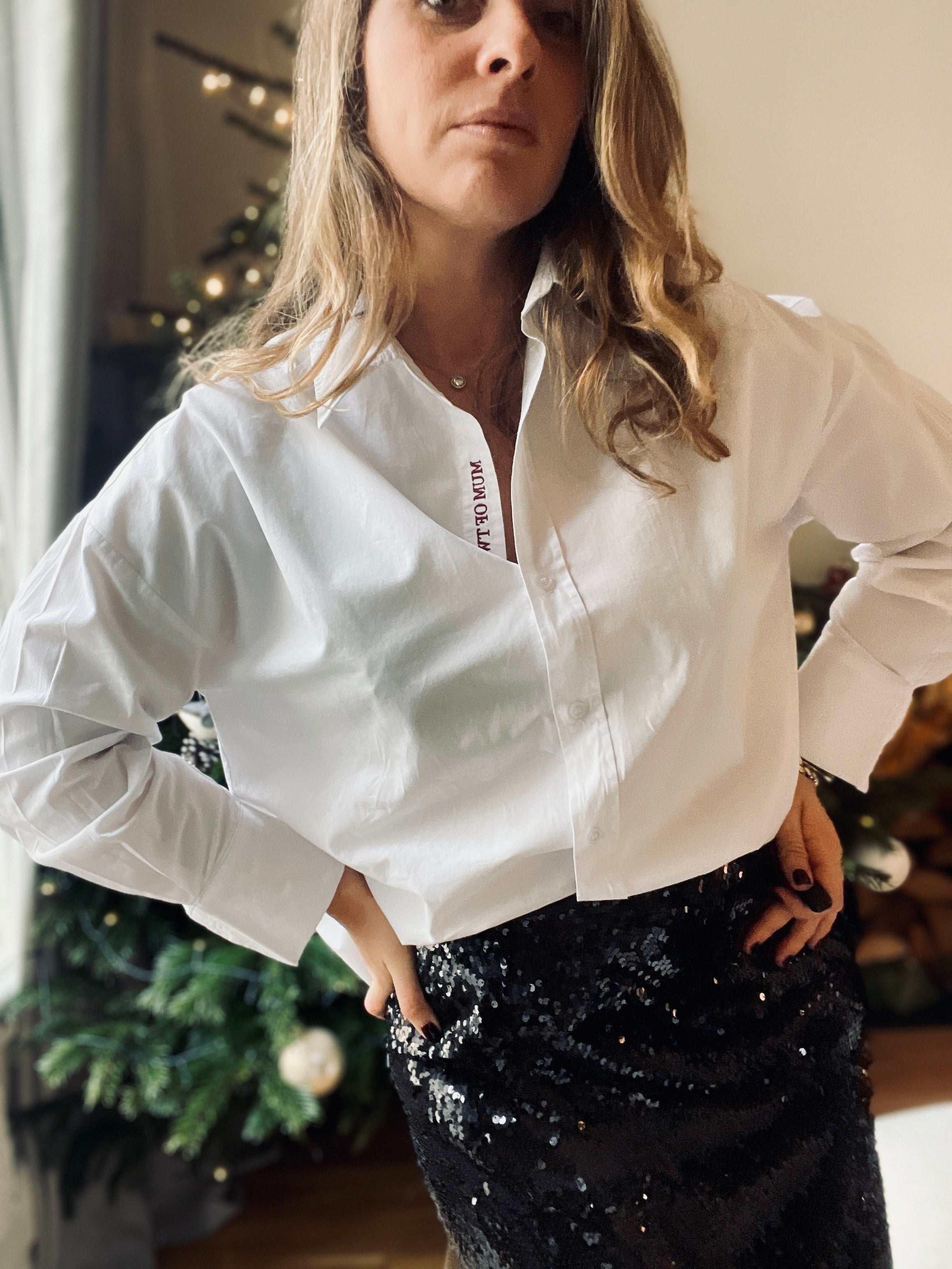CHEMISE BRODÉE ROUGE BORDEAUX MUM OF