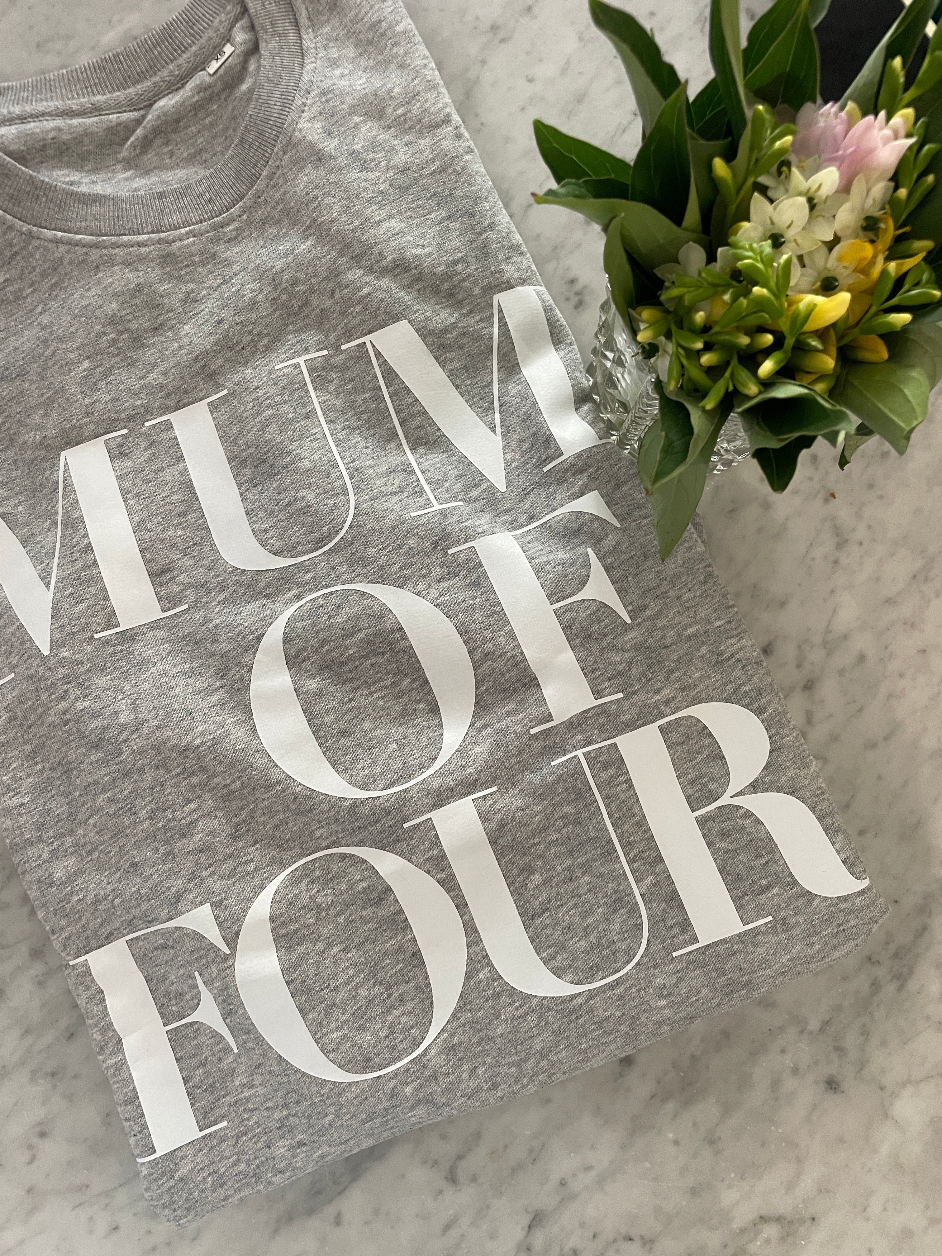 A MUM OF FOUR HEART GRAY sweatshirt