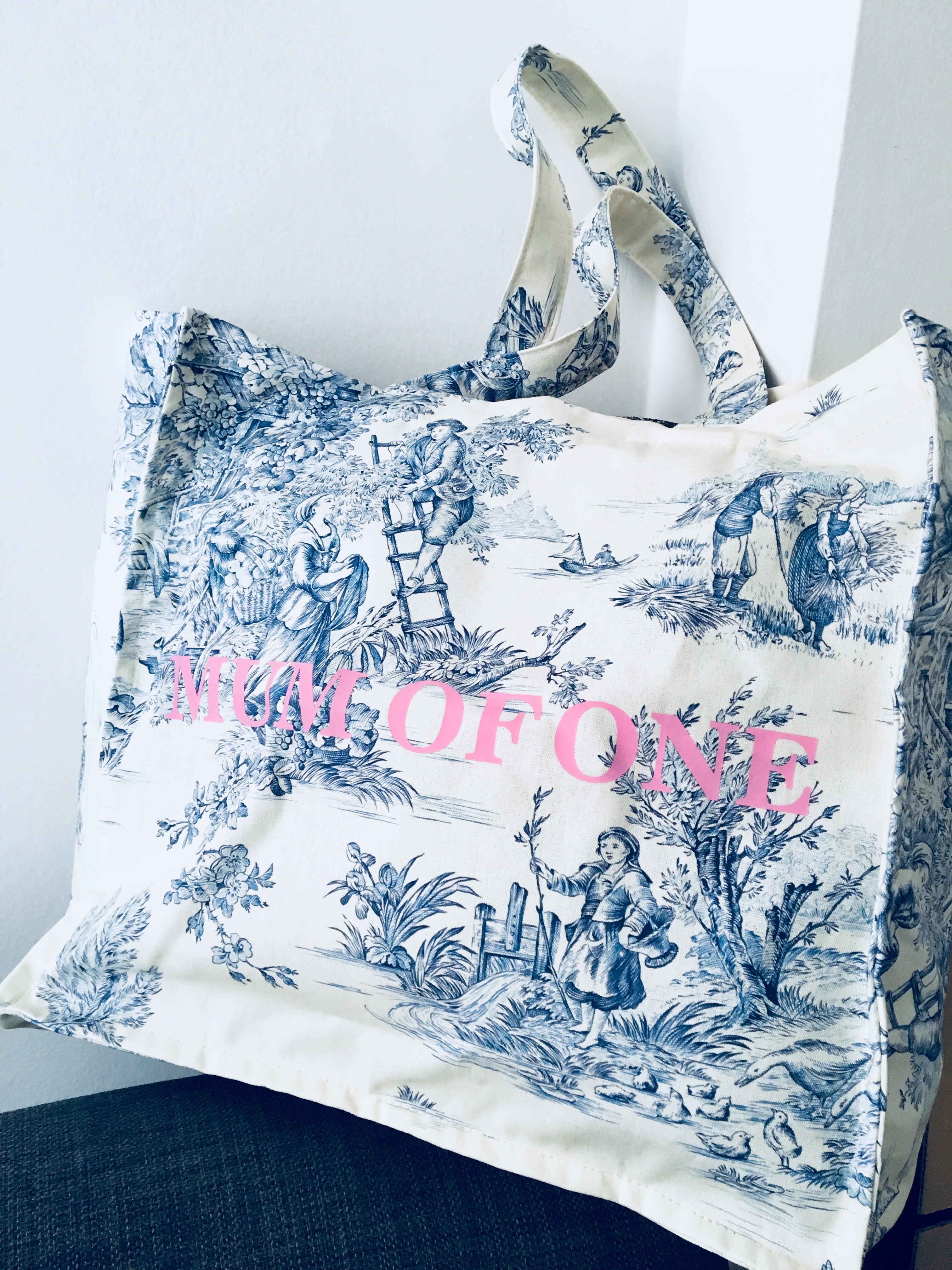 DAILY BAG XXL BLEU IMPRIMÉ ROSE