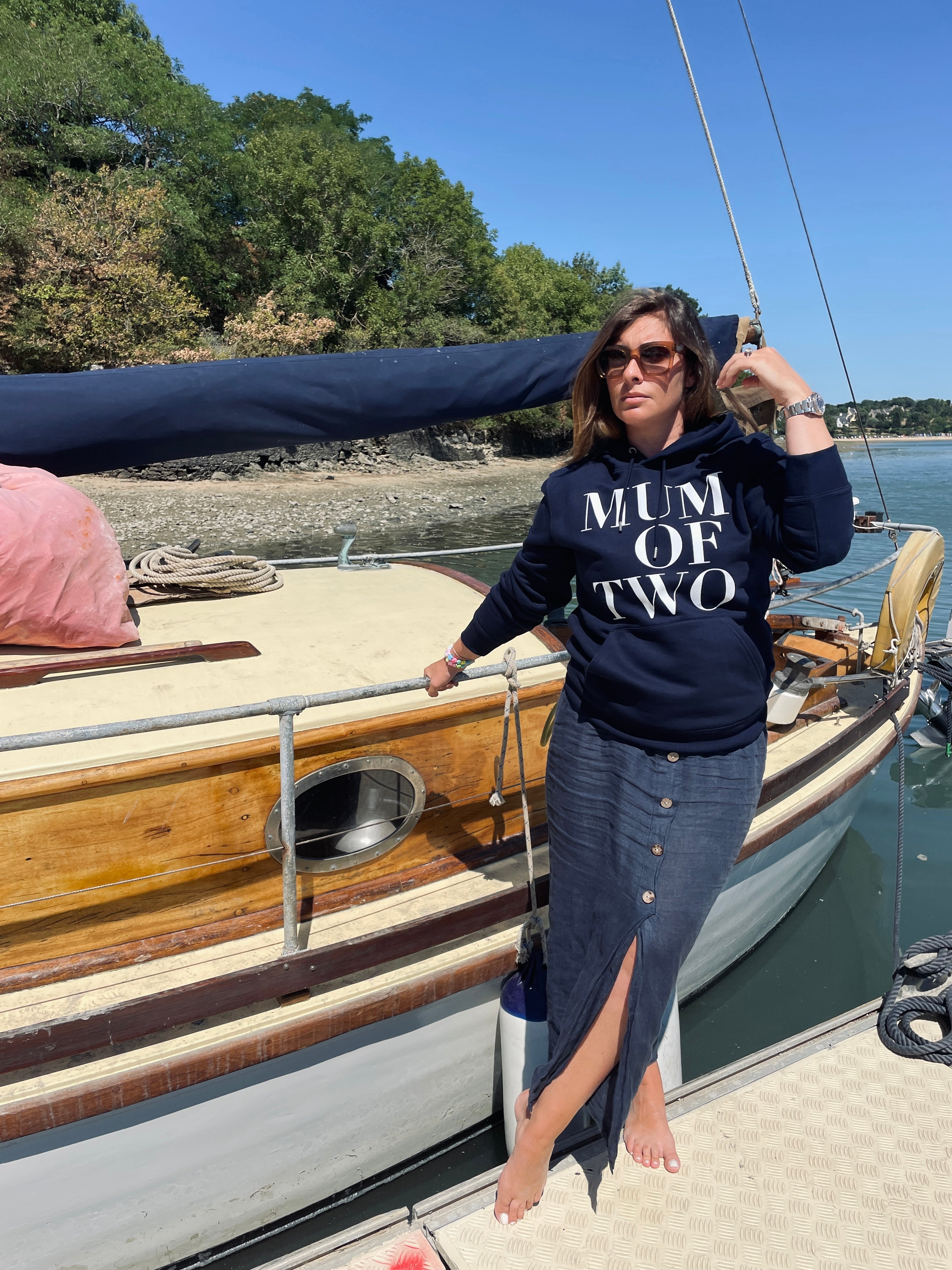 A HOODIE BLEU MARINE MUM OF TWO