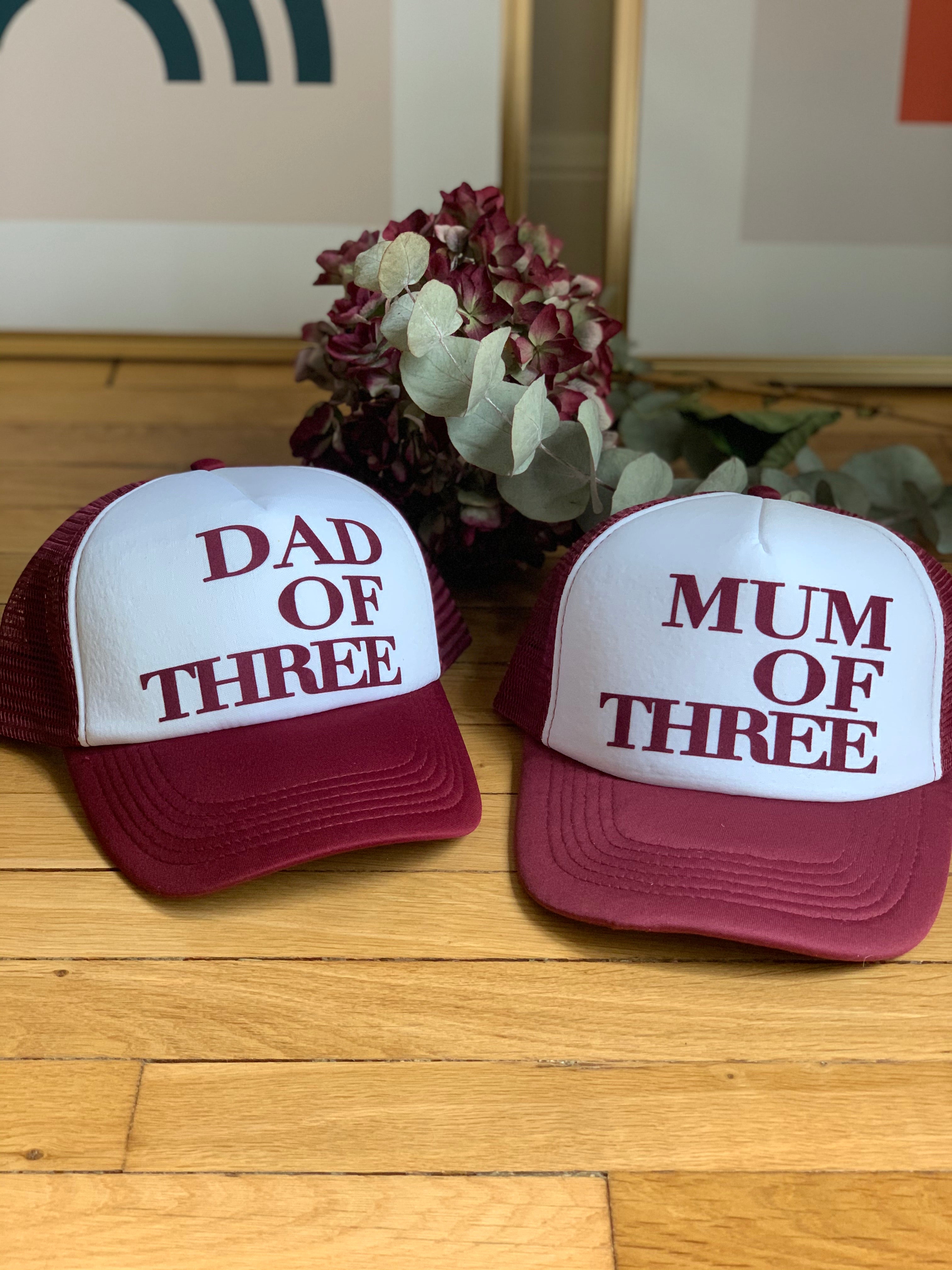 CASQUETTE DAD OF - ROUGE BORDEAUX ET BLANCHE - Disponibles pour les DAD OF ONE, TWO, THREE...