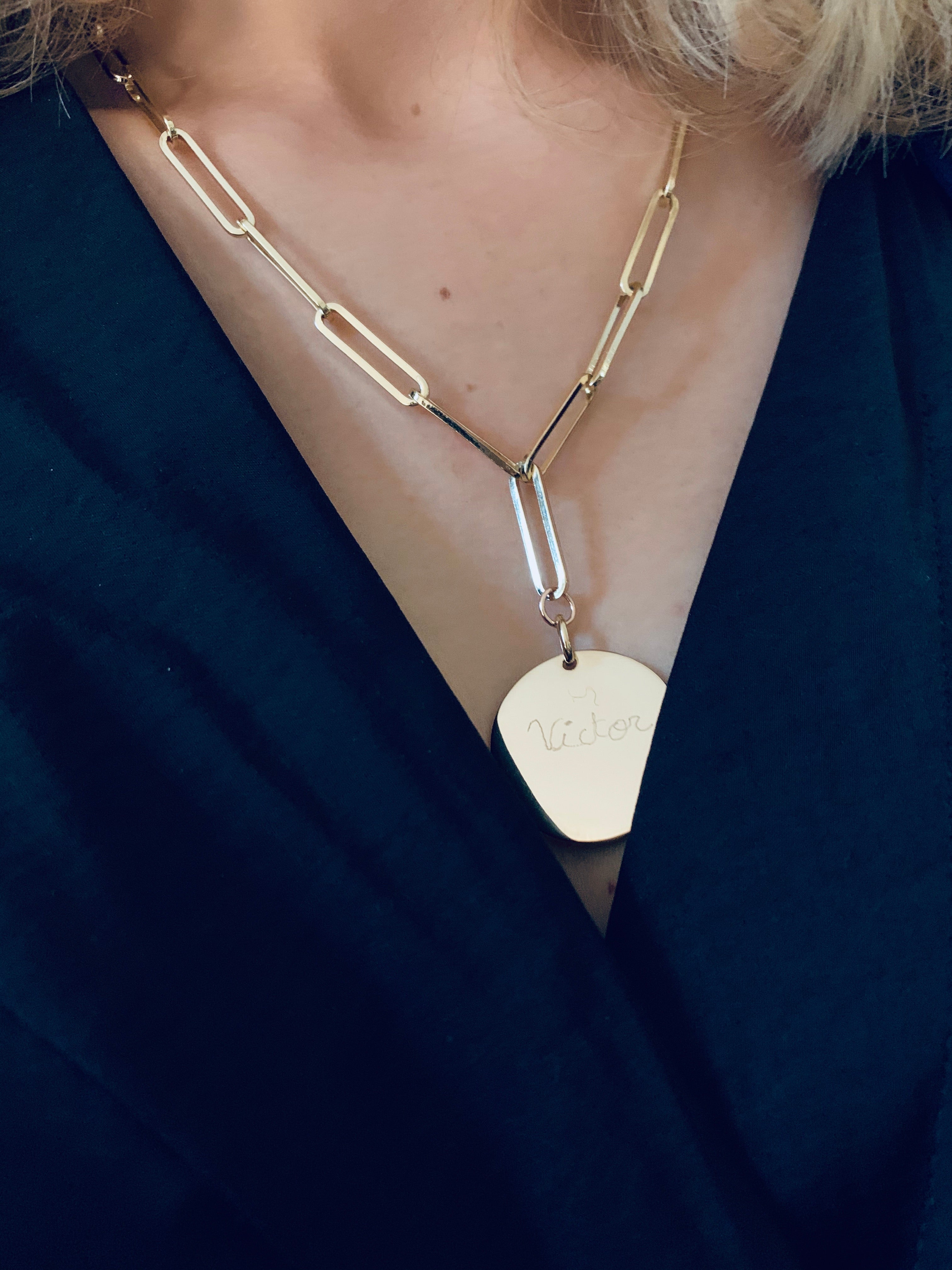 CUSTOMIZABLE MEDAL NECKLACE