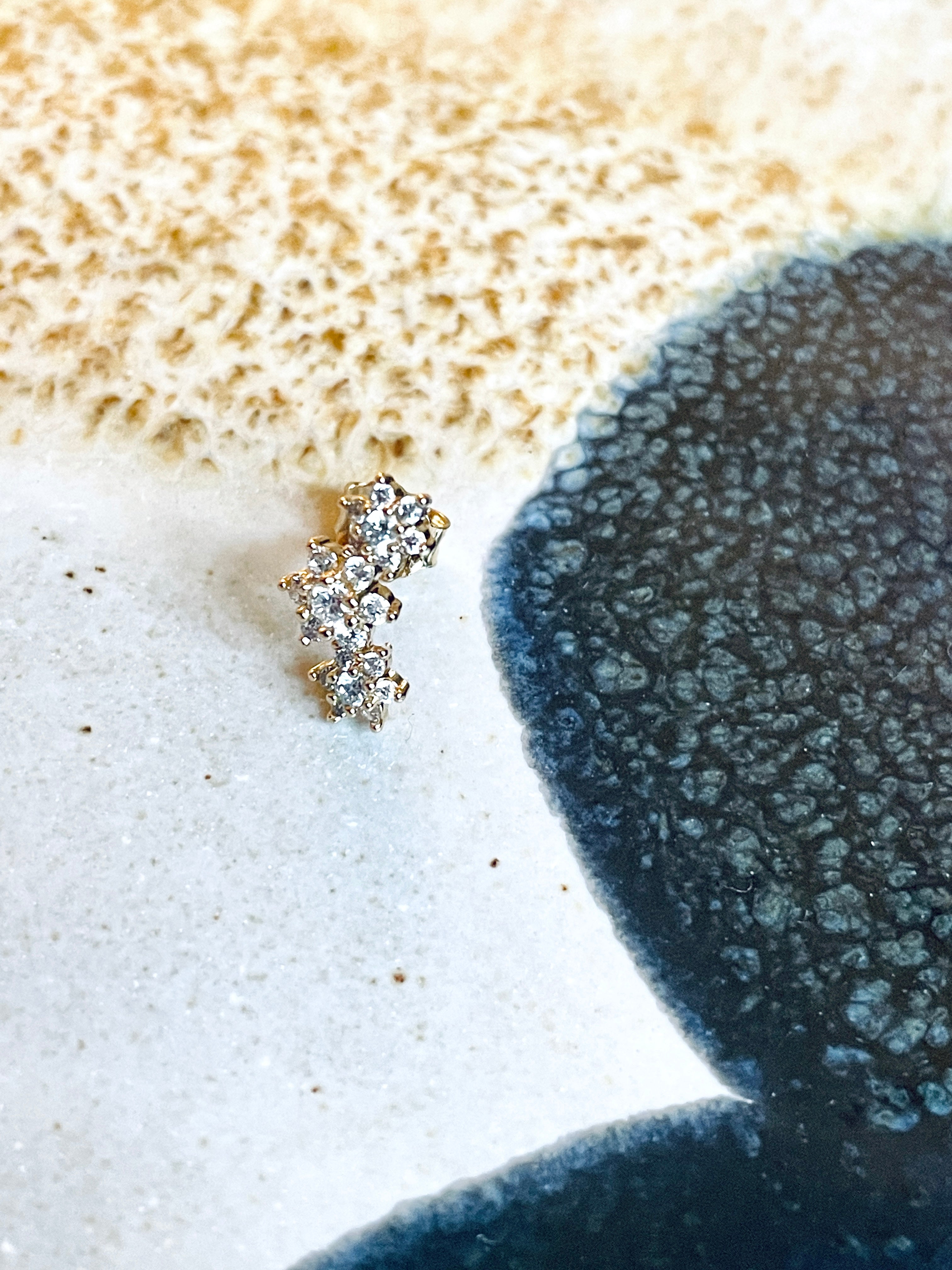GLOW Earring x1