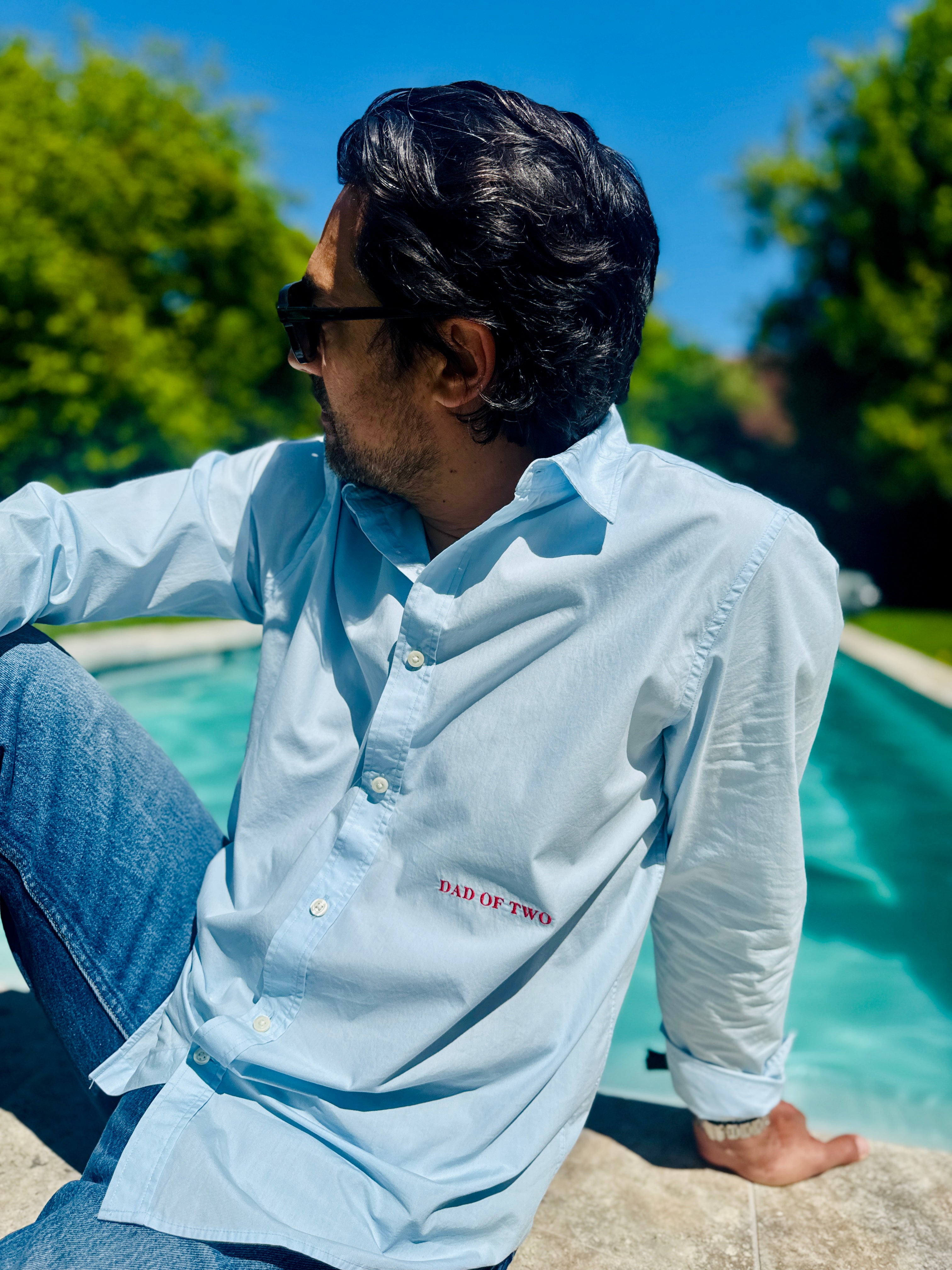 CHEMISE BLEU BRODÉE ROUGE DAD OF