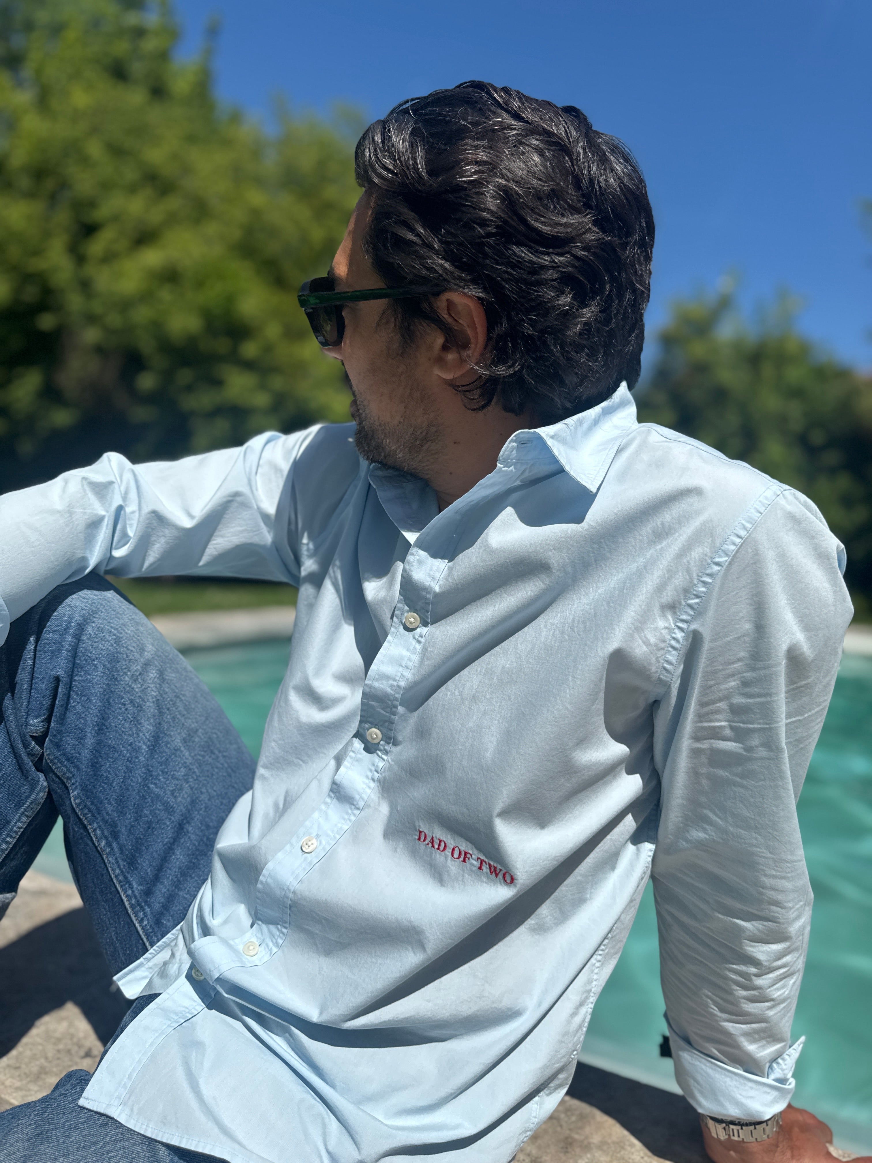 CHEMISE BLEU BRODÉE ROUGE DAD OF