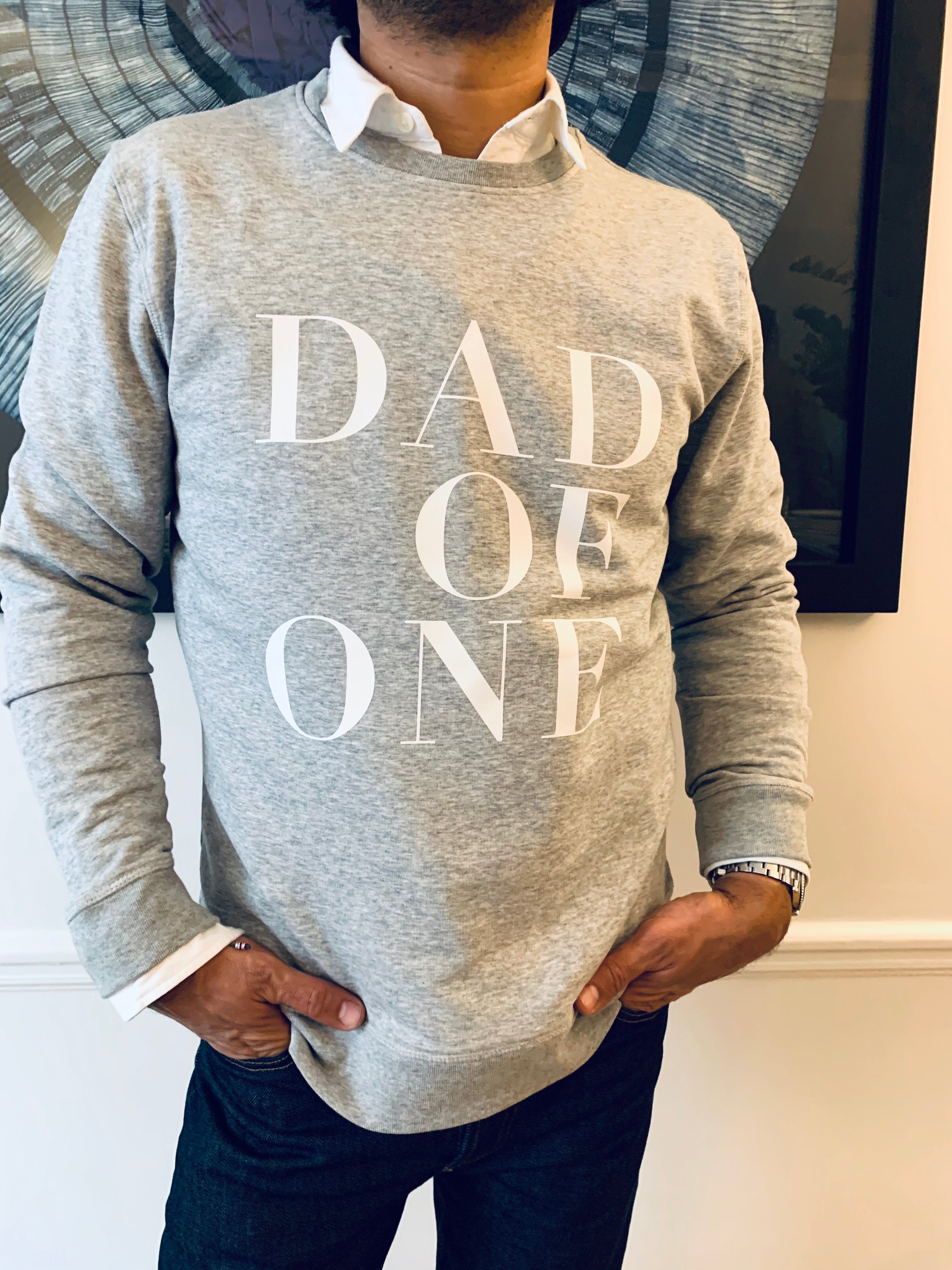SWEATSHIRT DAD OF ONE, DAD OF TWO, DAD OF THREE... HEATHER GRAY